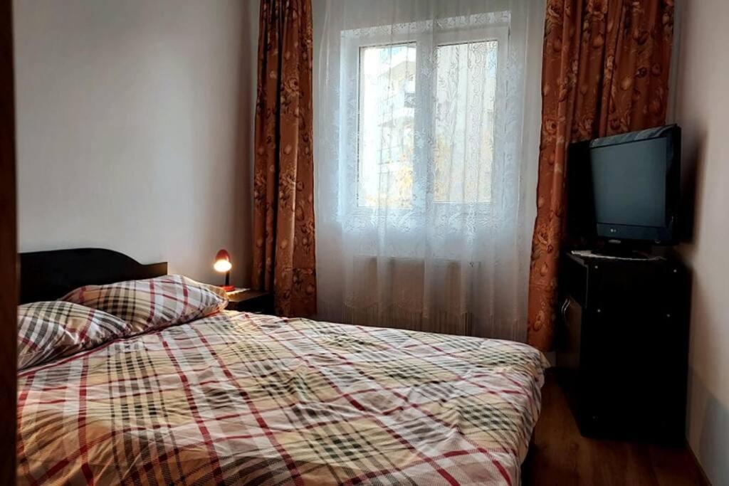 Spacious Flat, With Free Parking & Air Conditioning Floreşti المظهر الخارجي الصورة